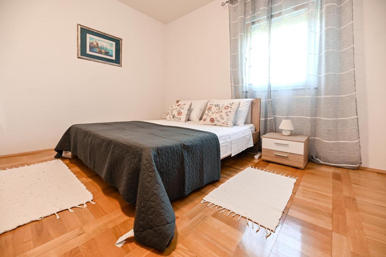 Remi Apartman Sukošan Kültér fotó